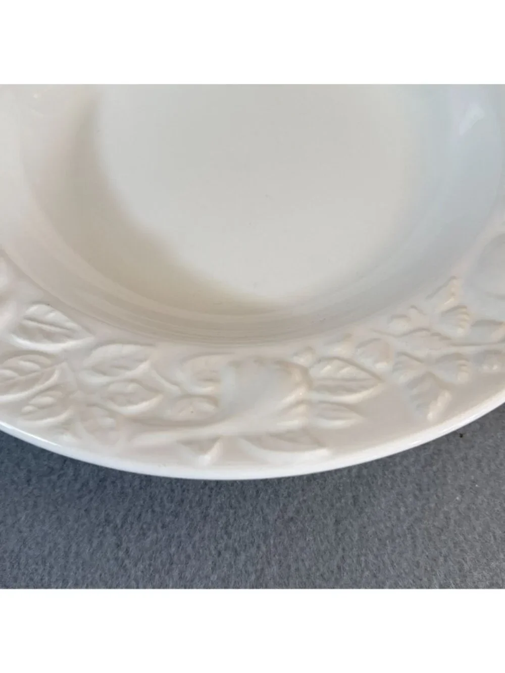 Vintage Over and Back Italy White Ceramic Pasta Soup Bowls Embossed Fruit Set of - Picture 11 of 12